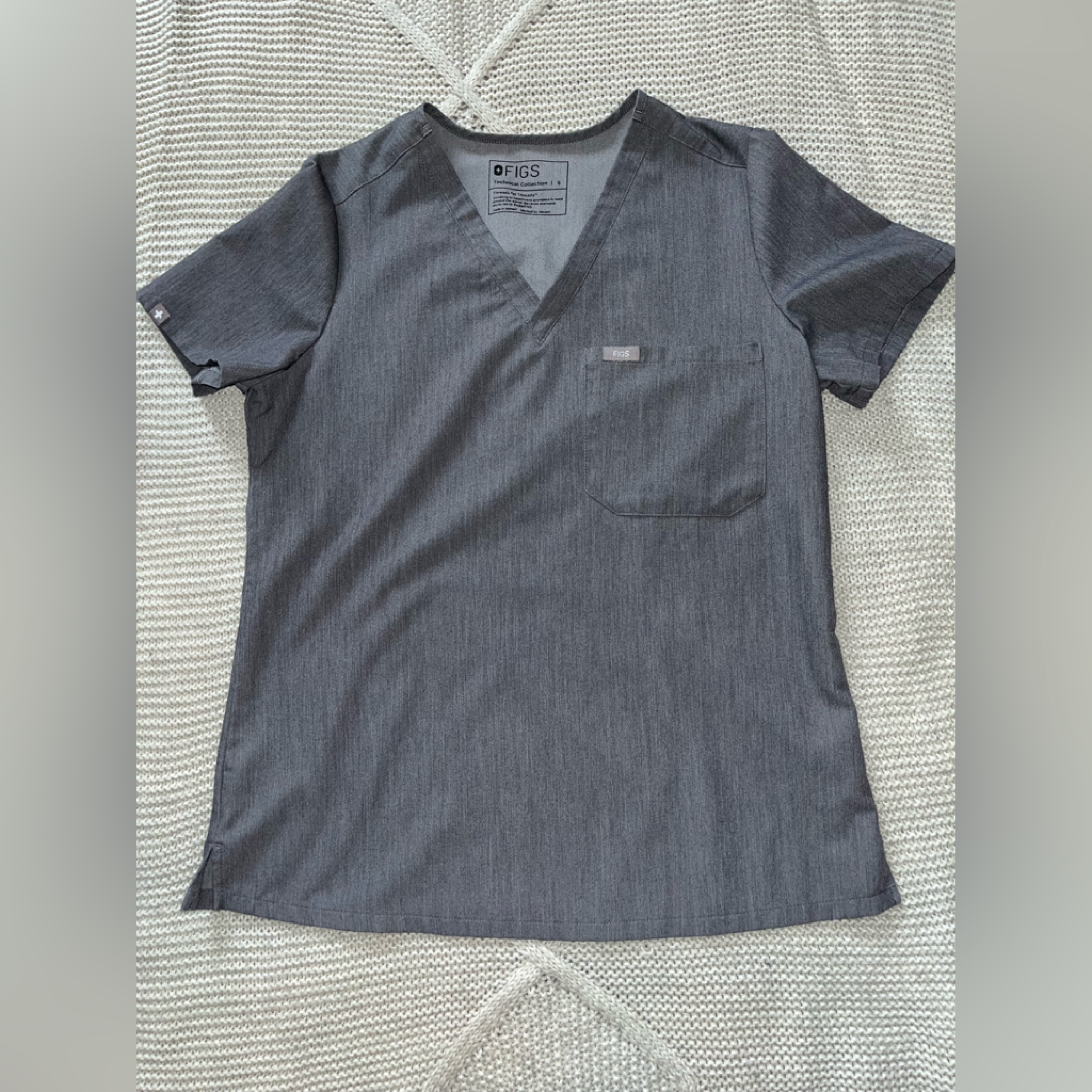Figs Women's Graphite Small Scrub Set